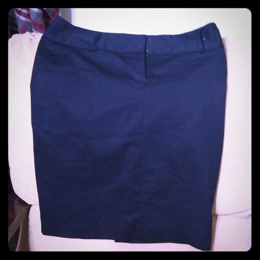Black pencil skirt